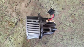 Ventilátor topení Audi A4 B8 - 2