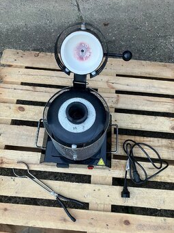 Tavící pec na 3 Kg - 2