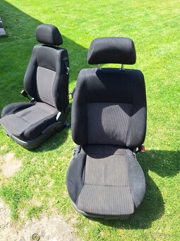 sedačky VW Golf IV - 2