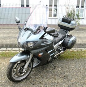 Yamaha FJR 1300 - 2