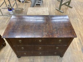 Starožitná komoda Biedermeier - 2