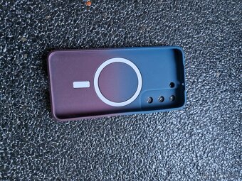 Nový kryt galaxy S22 5G... - 2