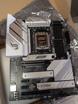 Asus strix b650-a gaming wifi - 2