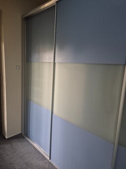 šatní skříň - 2