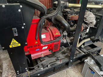 Elektrocentrála Perkins motor - 2