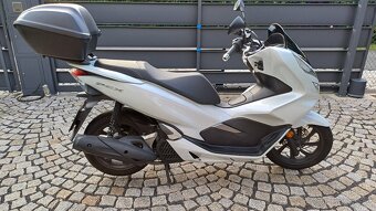 Honda PCX 125 Pearl Cool White - 2