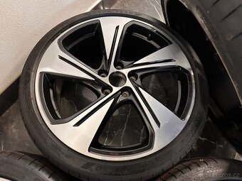 original audi a3 s3 r19 RS 8Y 8Y0601025CG letní - 2