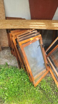 Dřevěná okna s rámem a okenicemi – 25 ks – Doksy - 2