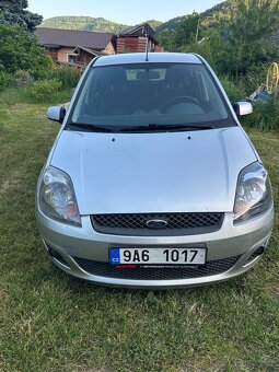 Ford Fiesta 1,3 benzin, rv 2008, 94tkm, nová stk - 2