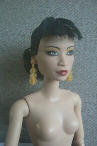 Sběratelská Barbie Anna May Wong - 2