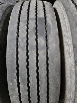 Nákladní pneu 315/80R22,5 vodící - 2