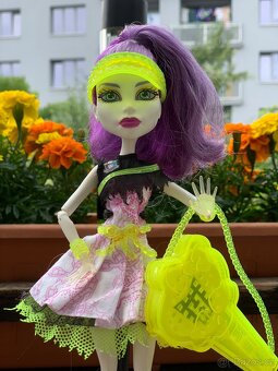 Monster High Spectra Ghouls Sport - 2