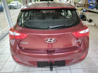 Hyundai i30 1.4 73 kw - 2