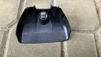Thule střešní příčníky s úchyty na Toyota Auris TS - 2
