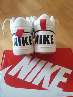 NIKE tenisky vel. 37 stélka 24cm NOVÉ - 2