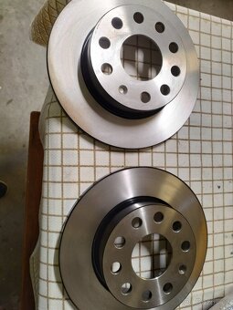Brzdové kotouče TRW 256mm - 2