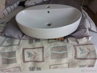 Prodám umyvadlo úplně nové - 2