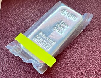 🪙 Investiční stříbrný slitek 1kg, UBS SWISS Bank - 2