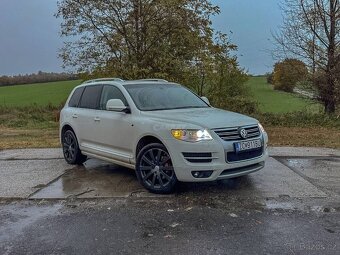 Volkswagen Touareg R-LINE 3.0TDI 176KW plná výbava - 2