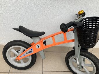 first bike + kosik a zvonek a reflexni vesta - 2