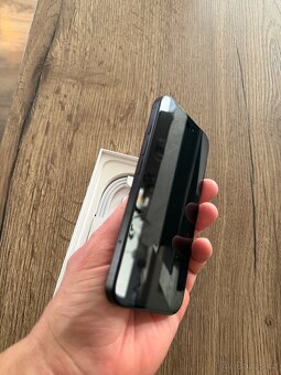 Iphone 16, 128 GB, black - 2