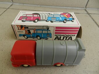 TRAMBUS ŠKODA 706RT KUKA IGRA  70. léta - ČSSR - 2