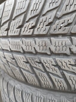 Zimni pneu Nokian 225/60 R17 - 2