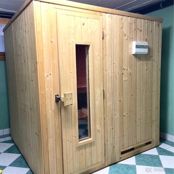 Finská sauna, jako nová — rozměry 1,90 × 1,75 × 2,00 m - 2
