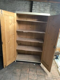 Prodám starý nábytek - 2