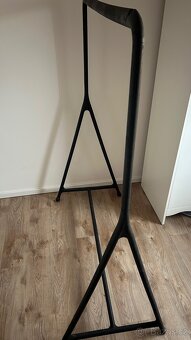 Šatní stojan - 2