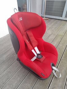 Britax Römer Trifix2 i-size - 2