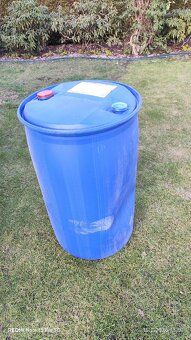 Plastovy sud na vodu 220l - 2