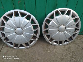 Poklice Ford R15 - 2