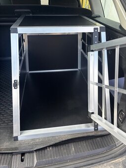 Přepravka pro psy auto - 2