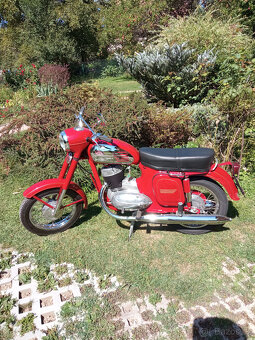 Jawa 250/592 - 2