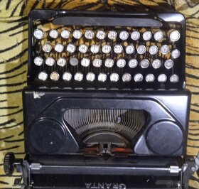 prodej staré psací stroje - 2