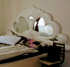 Záhlaví se zrcadlem pro manželskou postel - 2