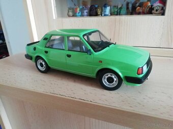 Skoda 120 1:18 Fox toys - 2