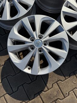 Alu Toyota 5x114,3r17 7J ET 50 - 2