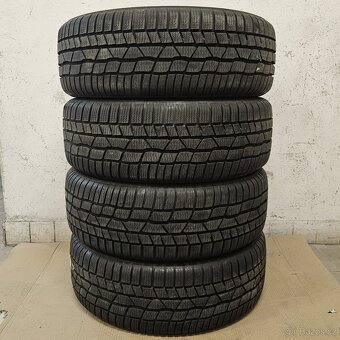 Zimní pneumatiky 7-8mm Continental 205/50 R17 A031 - 2