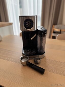 Prodám kávovar SilverCrest s napěňovačem mléka - 2