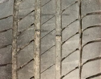 Letni pneu 225/50/17 dva kusy Michelin - 2