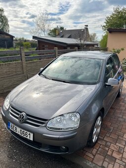 Volkswagen Golf V 2.0 TDI 103 kW – spolehlivý vůz s výbavou - 2
