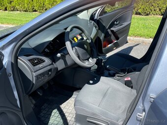 Renault Fluence - 2