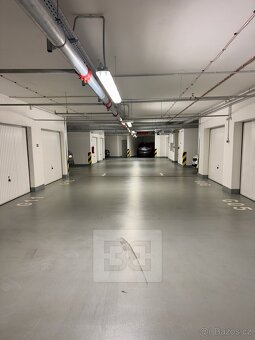 Pronájem garáže, 18 m2 - Praha - Holešovice, ev.č. N08096 - 2