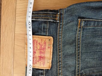 Levi Strauss 33 - 2