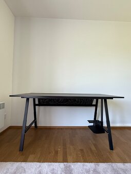 Prodám stůl + držák na PC - 2