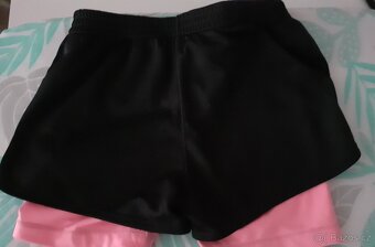 Kraťasy H&M 122/128 - 2
