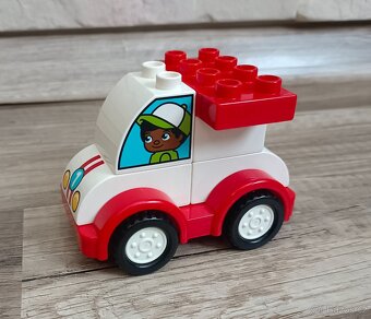 Dvě sady Lego Duplo autobus 10851 a závodní auto 10861 - 2