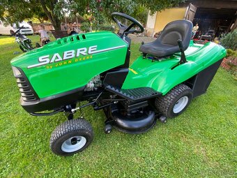 Zahradní traktor Sabre - 2